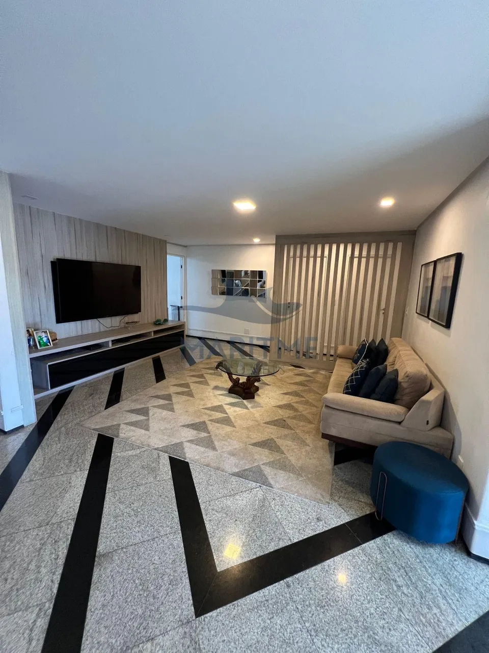 Duplex para venda possui 426 metros quadrados com 1 quartos em Ponta Verde - Maceió - AL