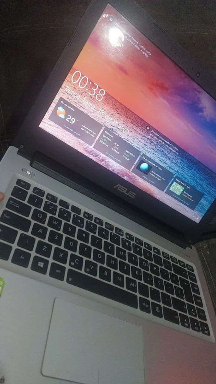 notbook Asus i7  - Foto 4