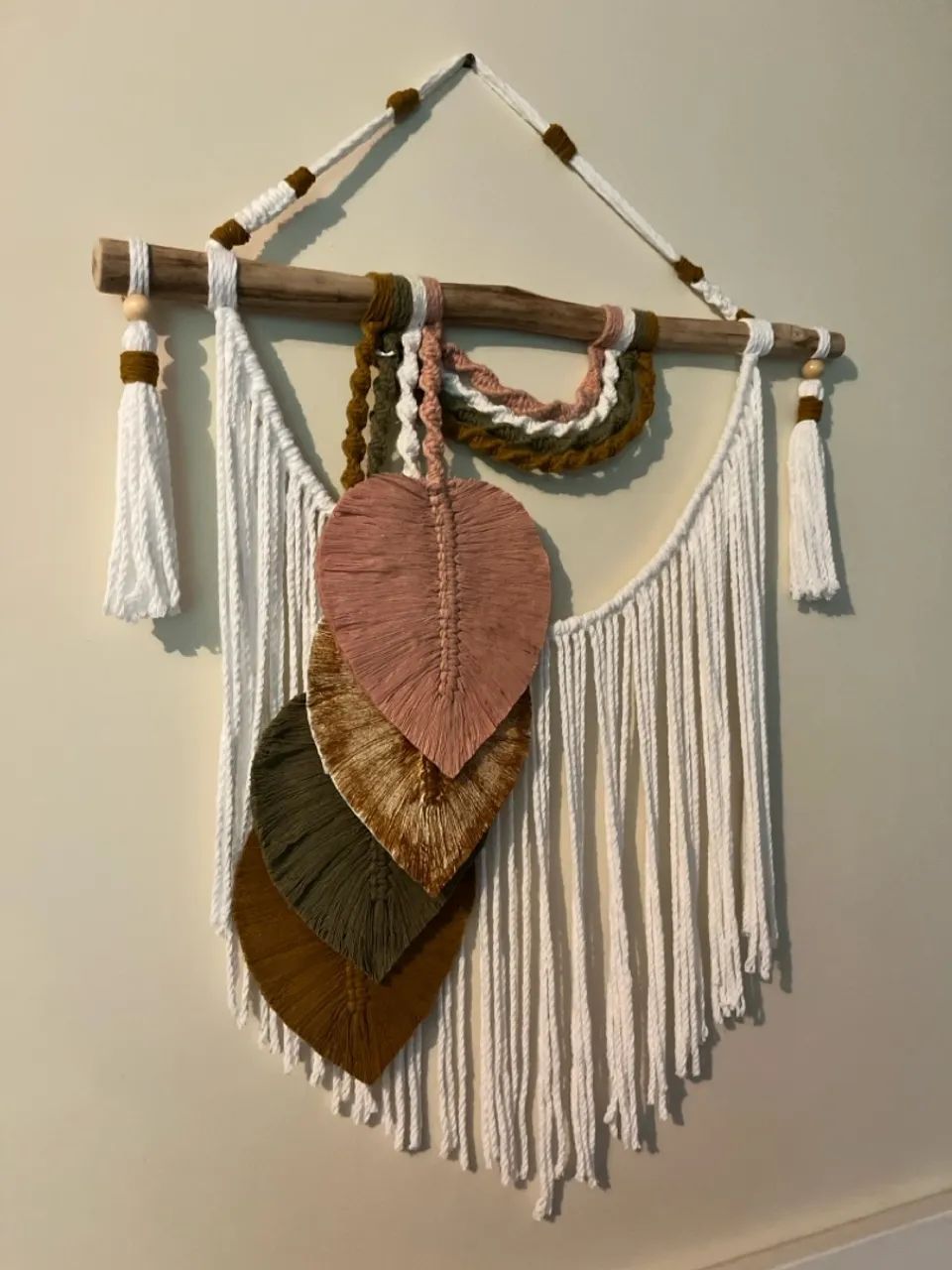 Macramê Decorativo de Parede com Folhas - Foto 2