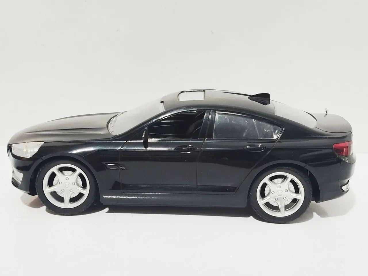 Carro Controle Remoto Modelo BMW (Sem Controle) - Foto 2