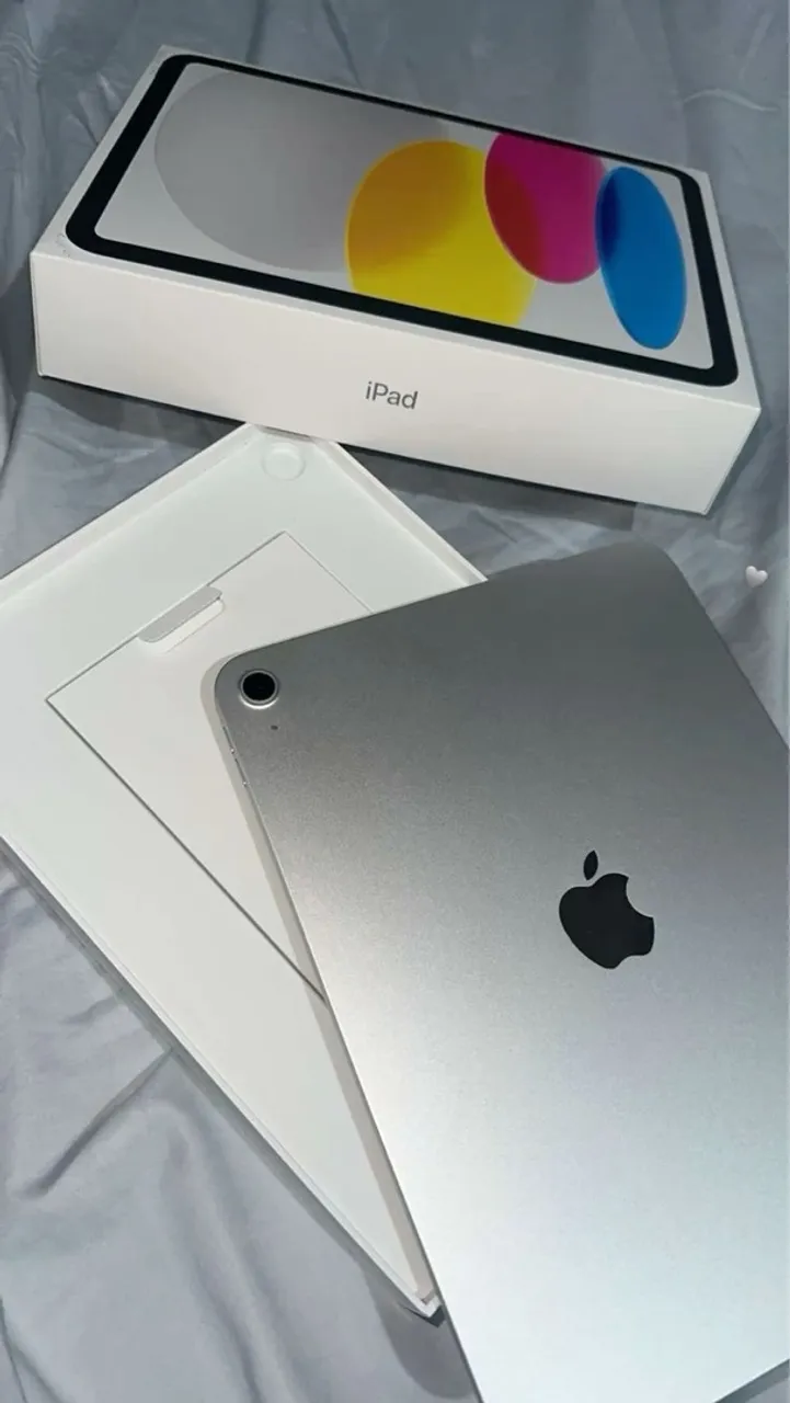 iPad 10 cinza ,64 g 1ano de uso