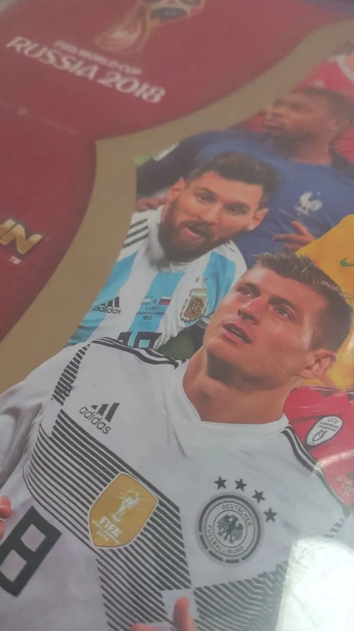Álbum ADRENALYN COPA 2018 - com autógrafos 