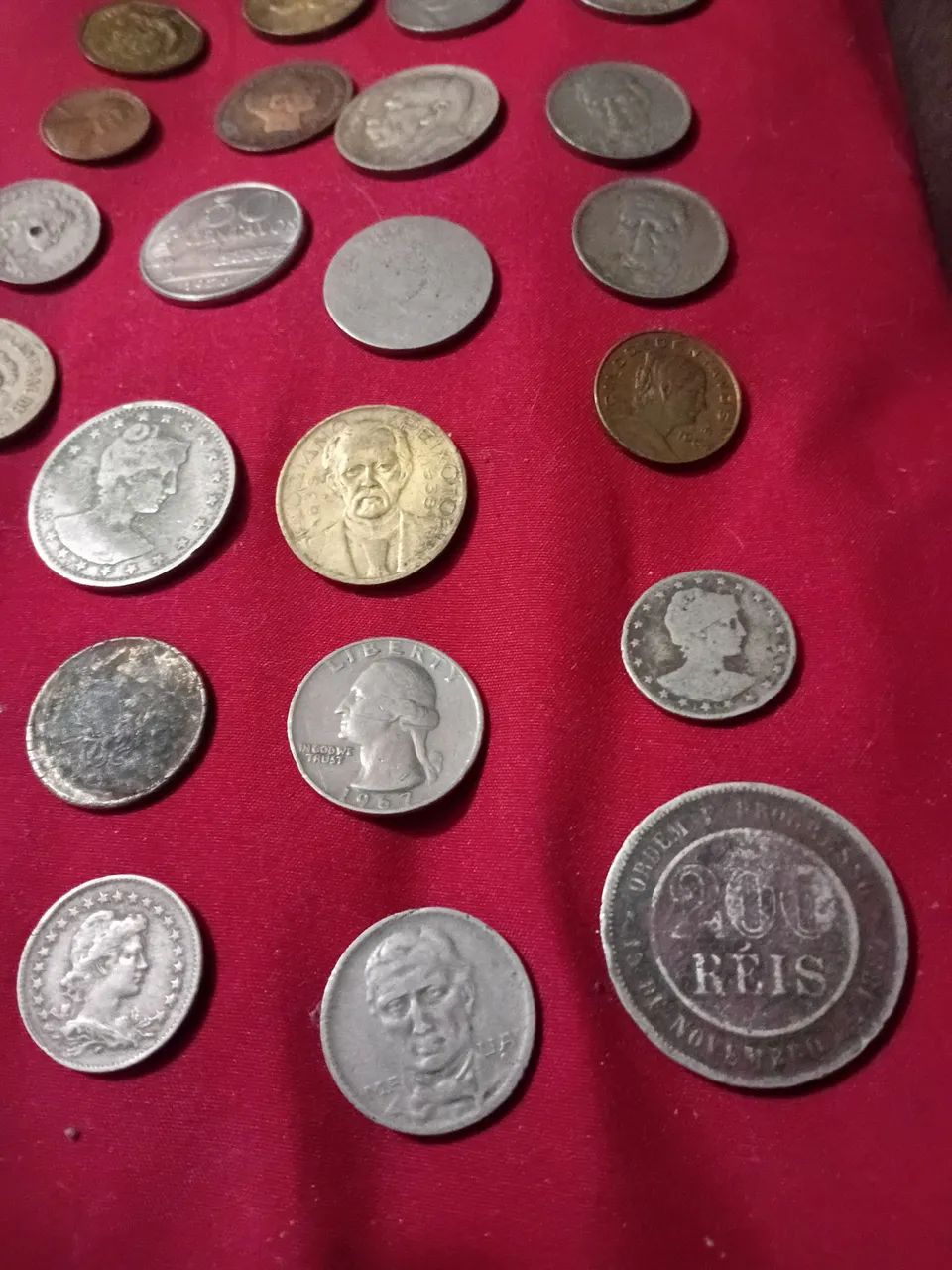 Coleção de moedas antigas vários anos países vendo tudo ou por peça me manda que procura  - Foto 4