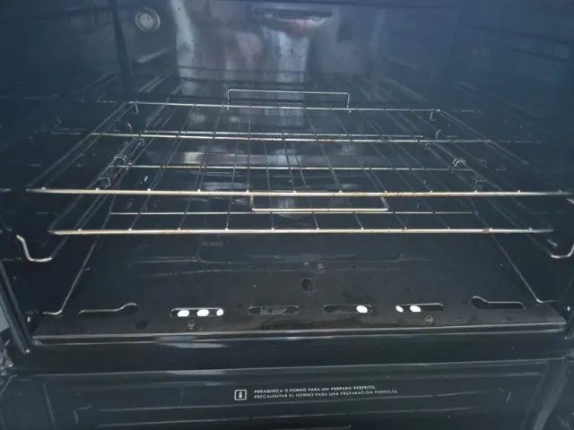 Fogão Elextrolux 5 Bocas Mesa de Vidro Modelo 76SPV Com Acendimento Elétrico - Foto 3