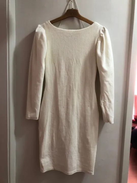 VESTIDO branca de veludo cotelê - Foto 4