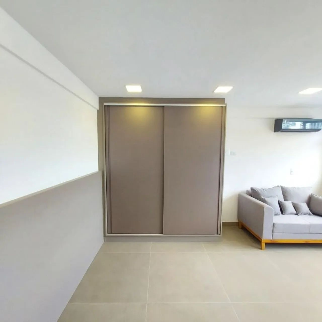 Apartamento NOVO-MOBILIADO-EQUIPADO com 01 quarto (Studio) para Locação com 34 m² no Centr - Foto 3