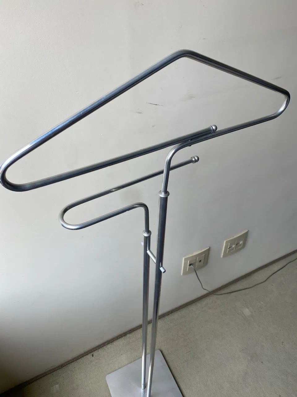 Suporte para terno de alumínio  - Foto 3