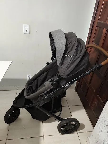 Carrinho de bebê Trek Preto Bebê com Conforto e Base - Kiddo - Foto 3