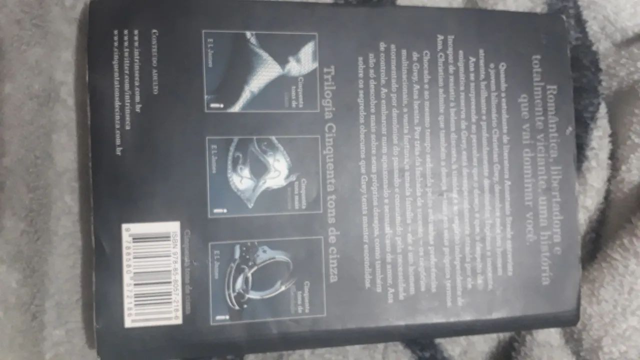 Cinquenta Tons de Cinza - E.L. James - Foto 2