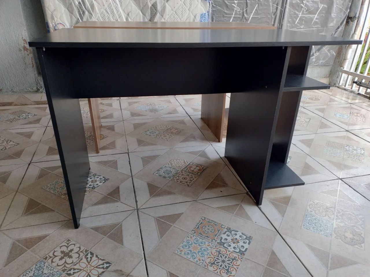 Escrivaninha NOVAS com design moderno - Foto 2