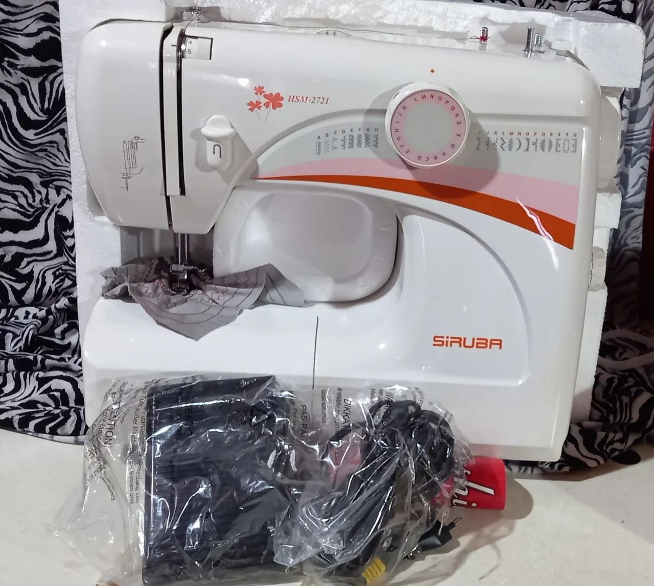 Máquina de costura - Foto 2