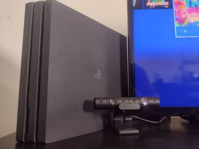 Playstation 4 Pro 1Tera + Camera