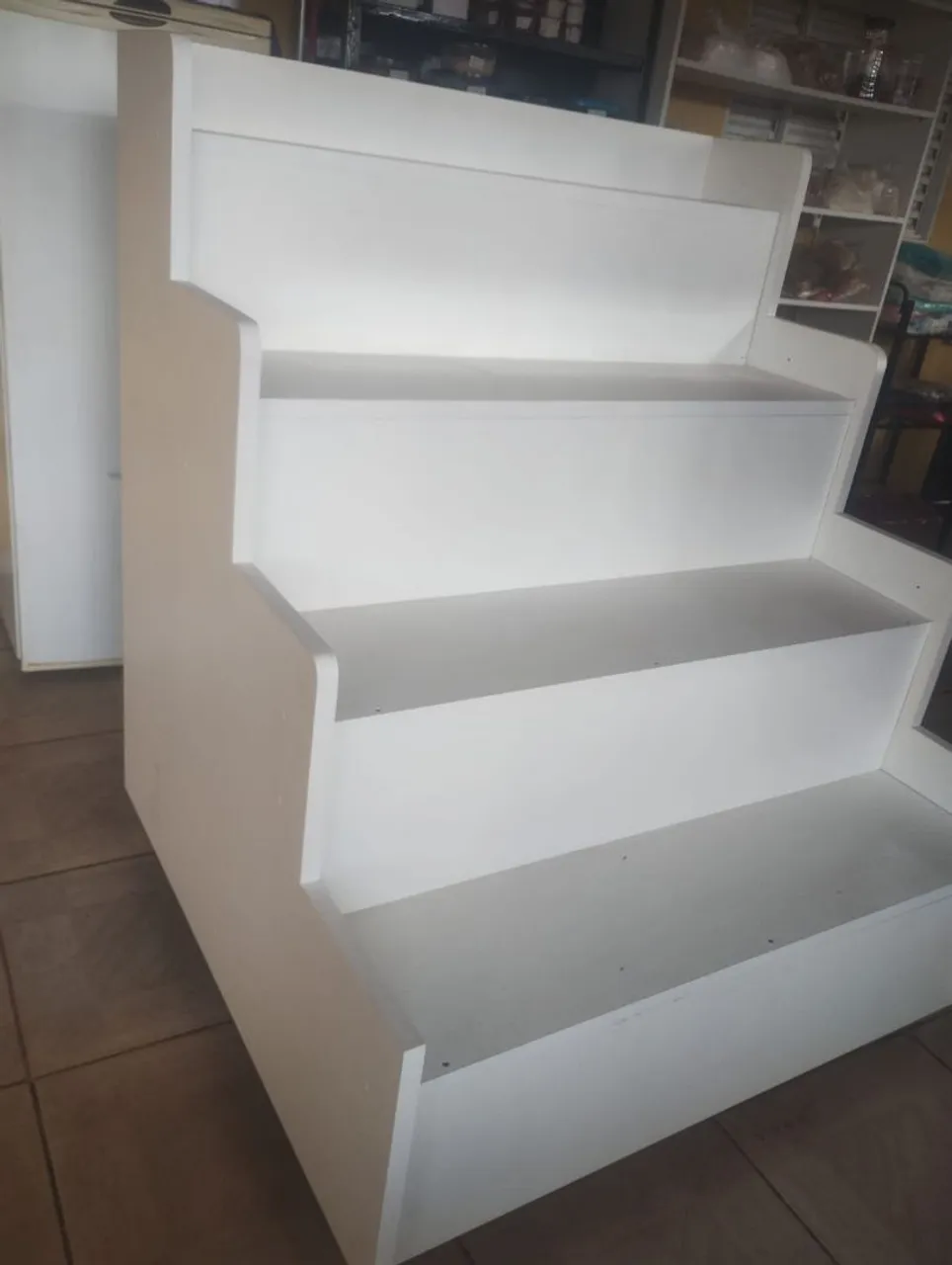 Vendo lindo balcão Mdf 25