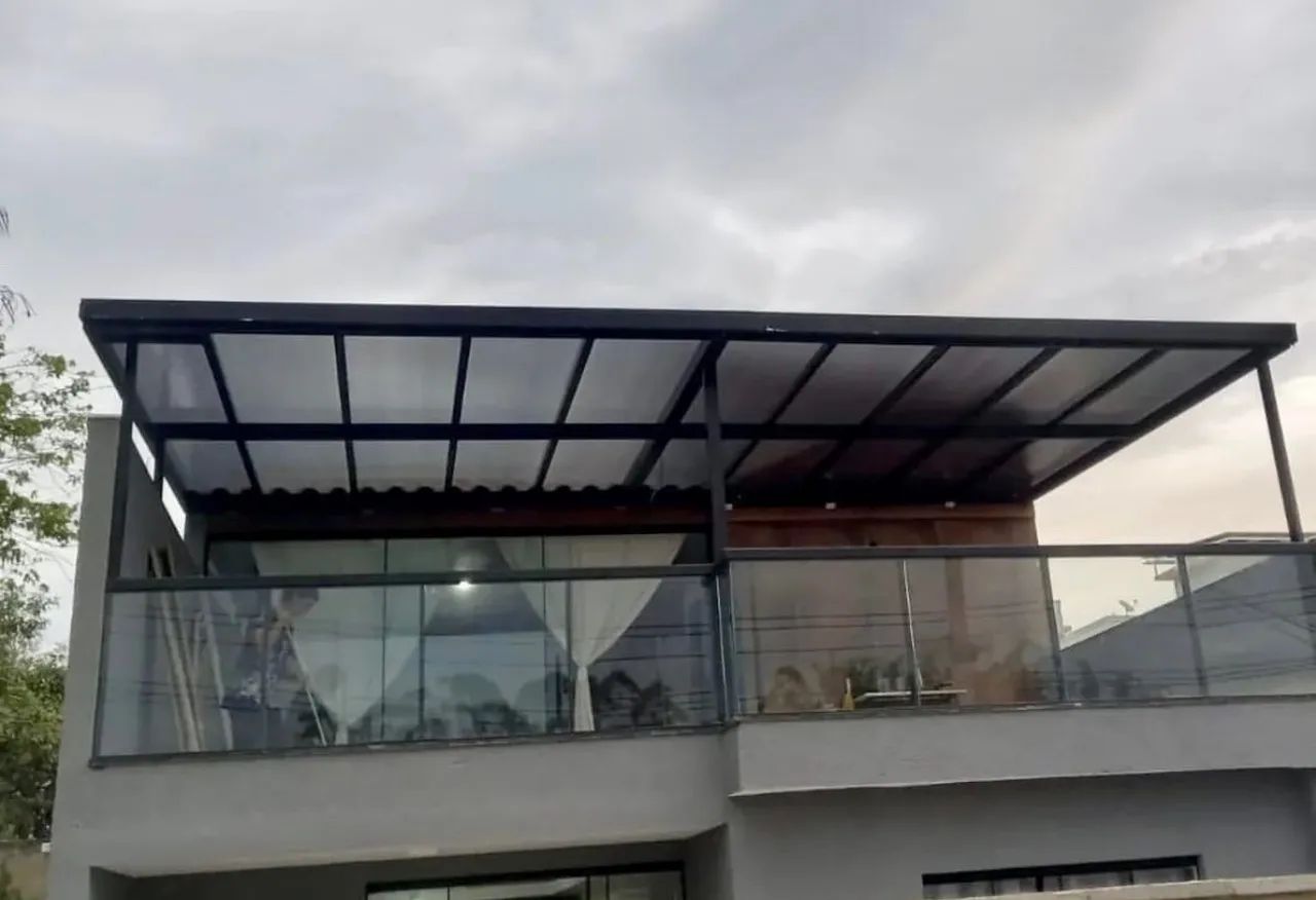 Cobertura em policarbonato 