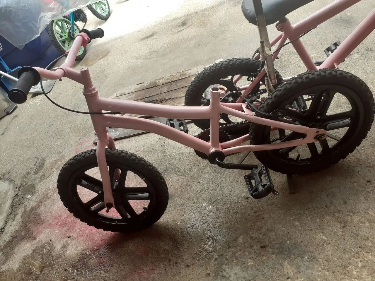 Bicicletas infantis rosa - ótimo estado - Foto 2