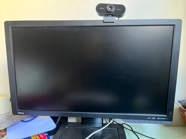 BenQ XL2410T 24? - Sem defeitos, usado desde 2016, acompanha cabo HDMI 2.0