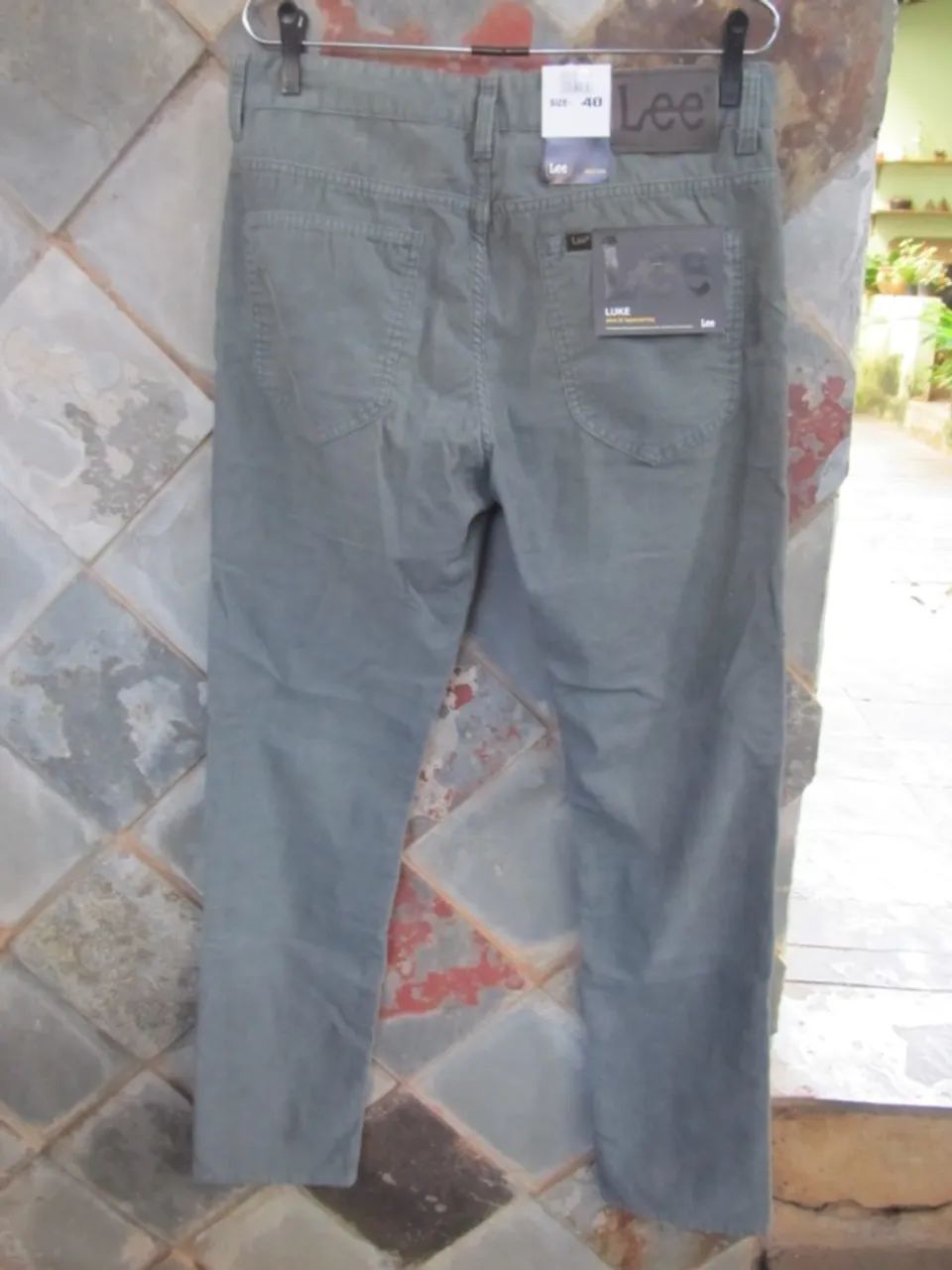 Calça Lee tamanho 40 - Foto 2