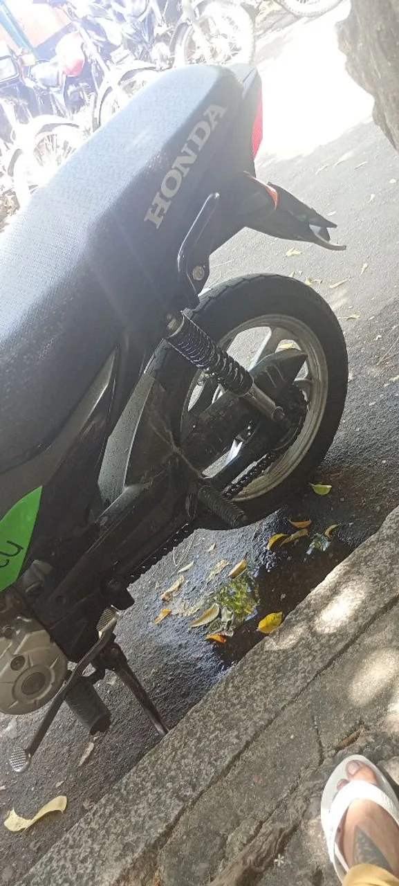 Vendo mottu quitada em dias só
