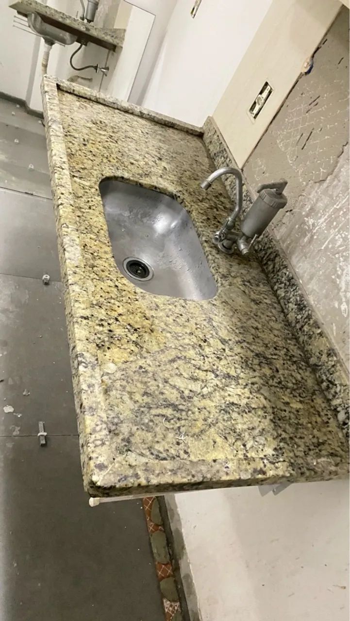 Pia de Granito com cuba em inox - Foto 2