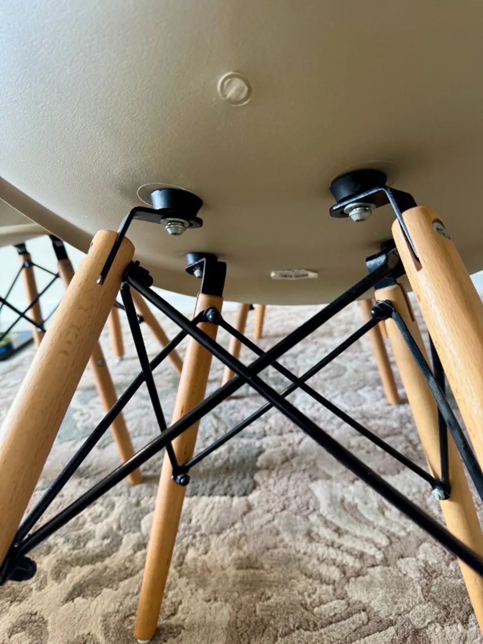 Mesa de jantar com 4 cadeiras branca - Foto 4