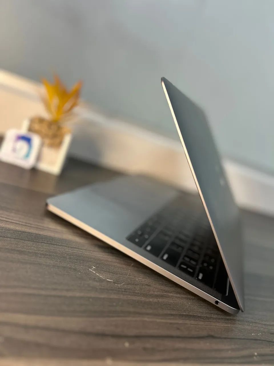 macbook pro 2019 i5