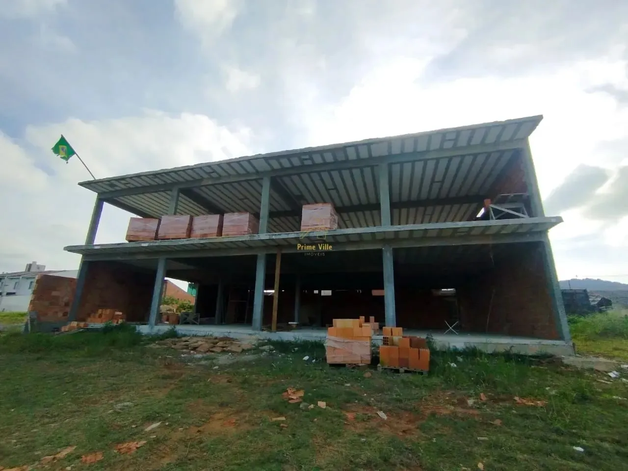Sala Comercial de 240m² no bairro Itinga-Araquari