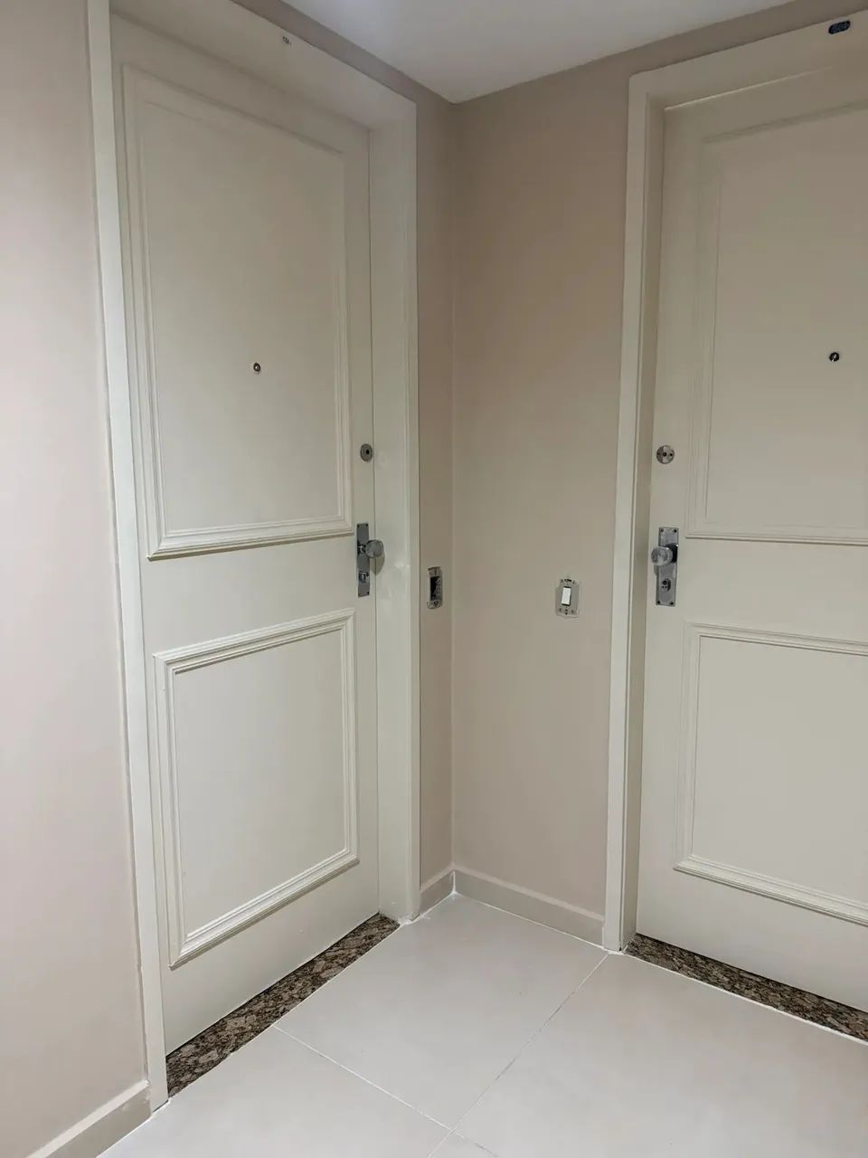 3 QUARTOS ,115m2 PERTO DE TUDO ! VENTILAÇÃO CRUZADA , ! PLANTA DIFERENCIADA - Foto 2