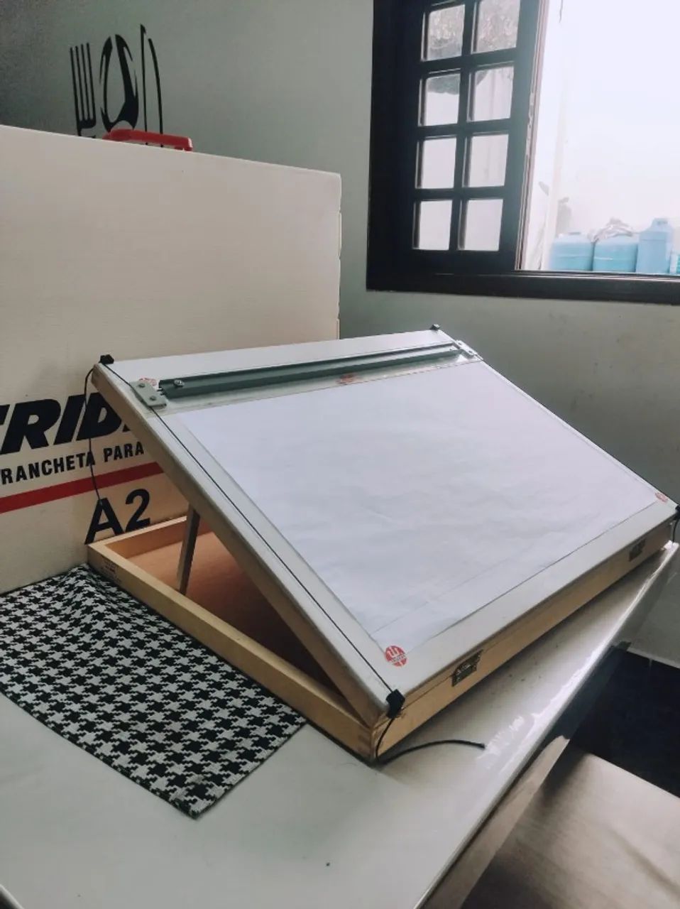 Prancheta acrílica A3 portátil c/ régua paralela A35000 Trident PT 1 UN - Foto 3