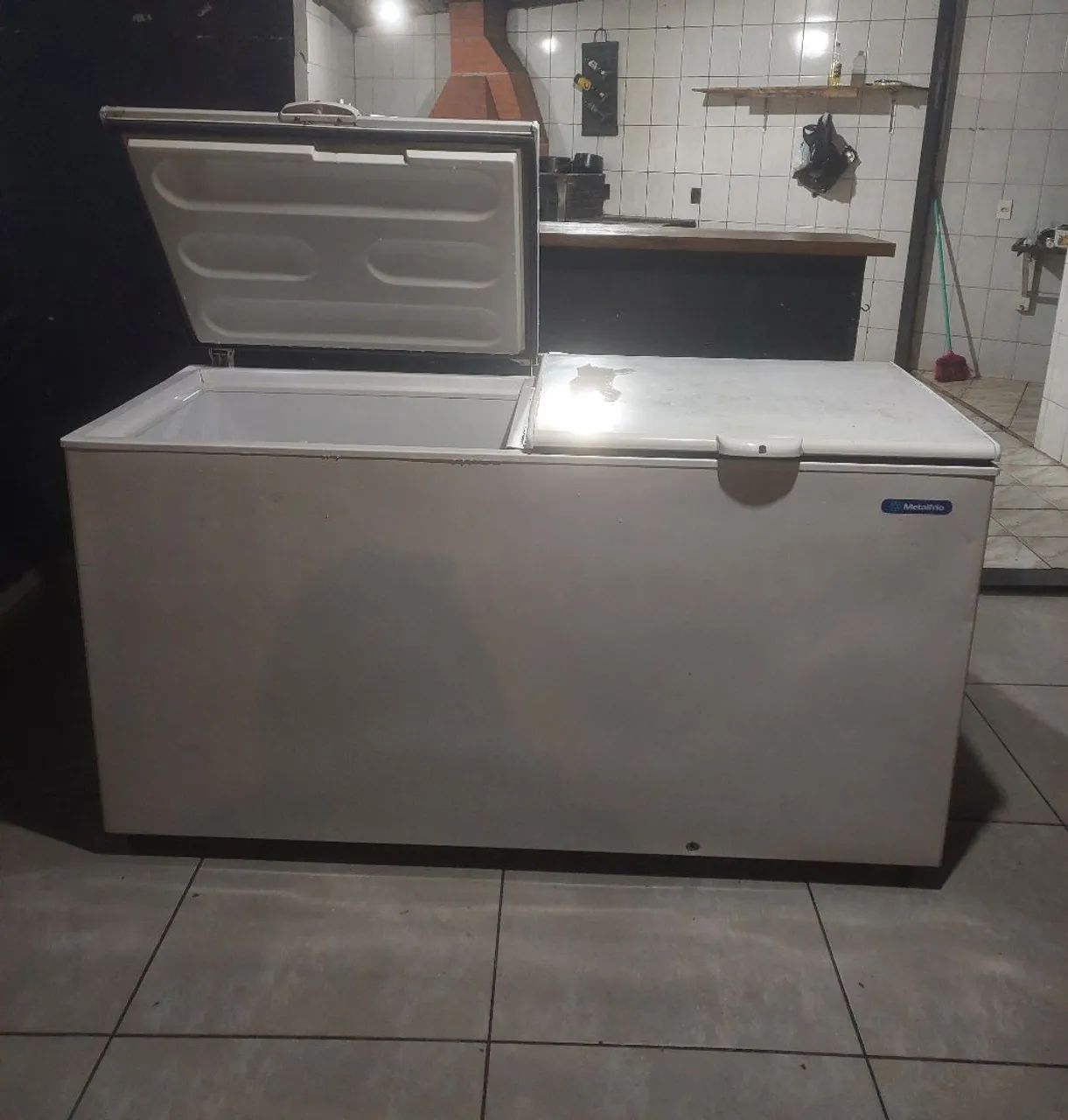 EXELENTE OPORTUNIDADE!!!!! FREEZER METALFRIO 546 LITROS,DUPLA AÇÃO 220W