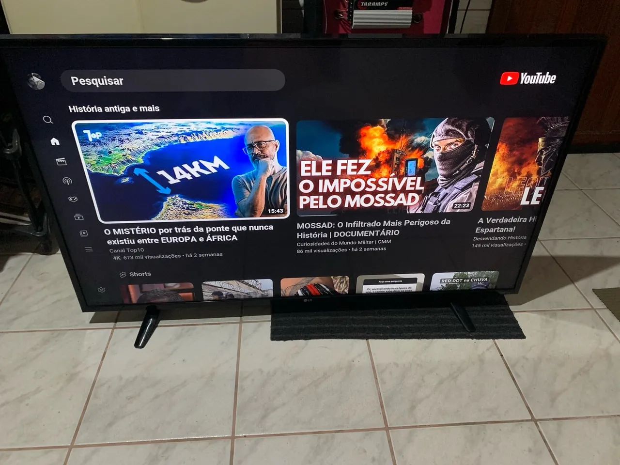 Barbada - TV 49? LED 4K Smart TV - Youtube, Netflix e muito mais!