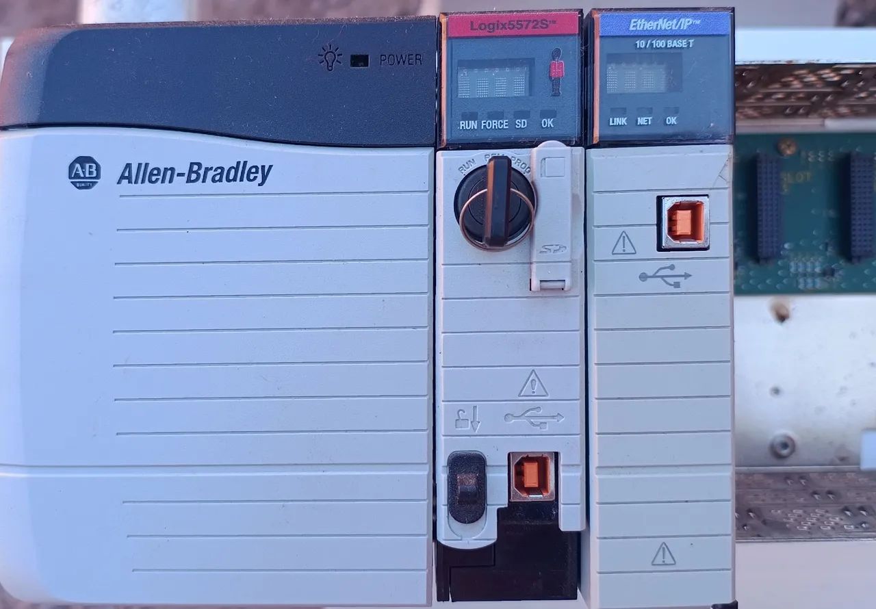 CLP Rockwell Controlador Allen-Bradley Logix5572S