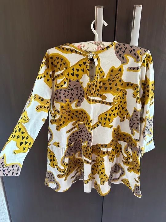 Vestido Fábula estampa onças  - Foto 2