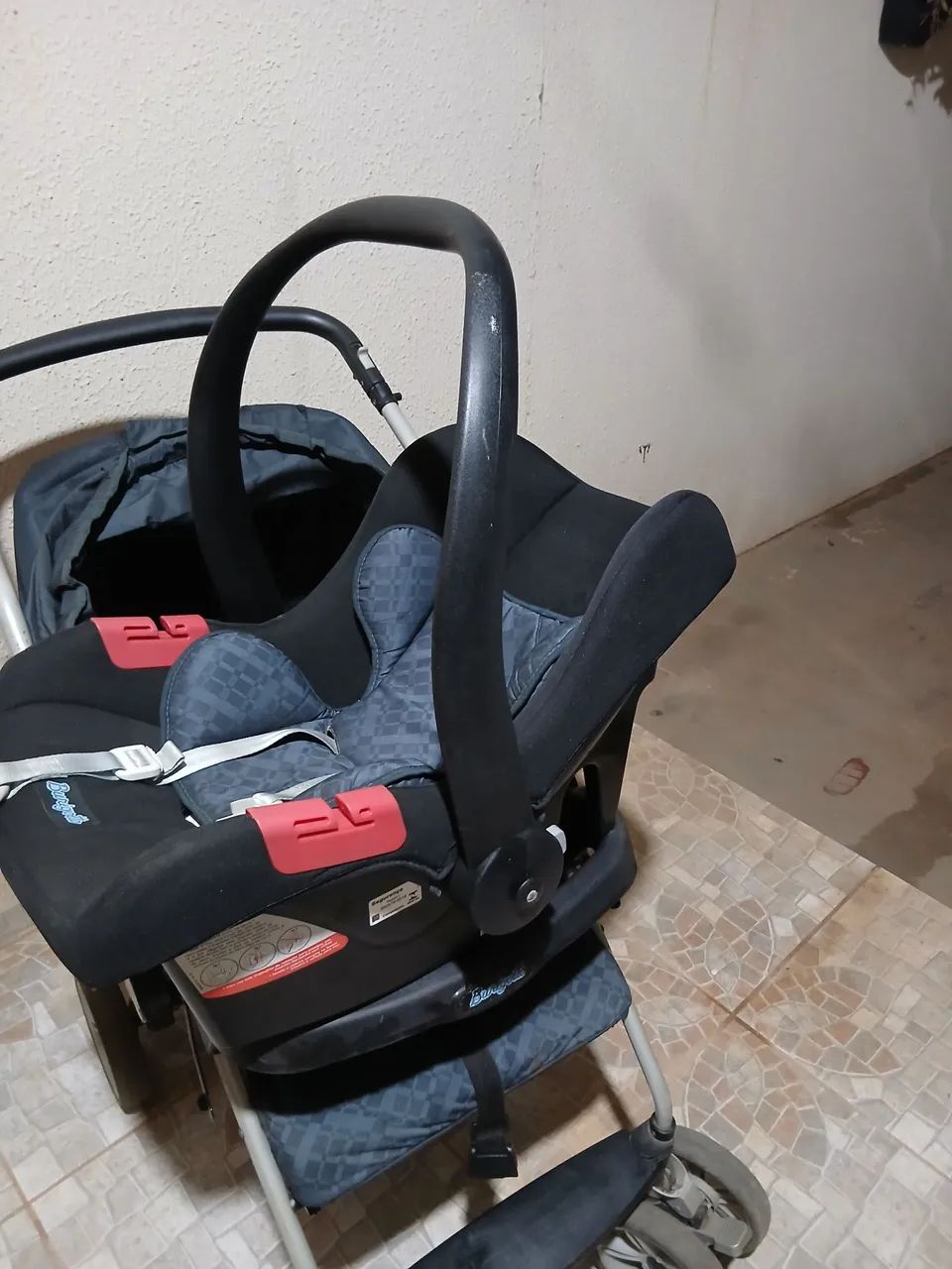 Carinho de bebê e bebê conforto Burigotto  - Foto 5