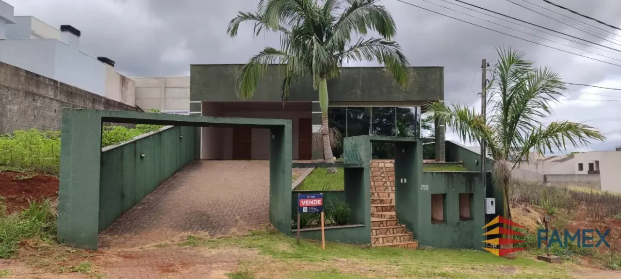 CASA 04 QUARTOS-BAIRRO AEROPORTO-PATO BRANCO-PR - CA942