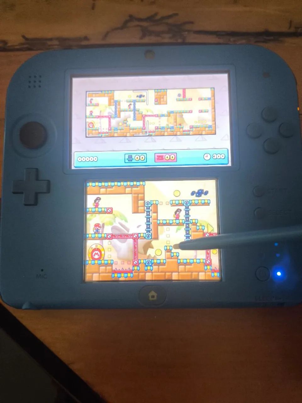 Nintendo 2DS desbloqueado  - Foto 2