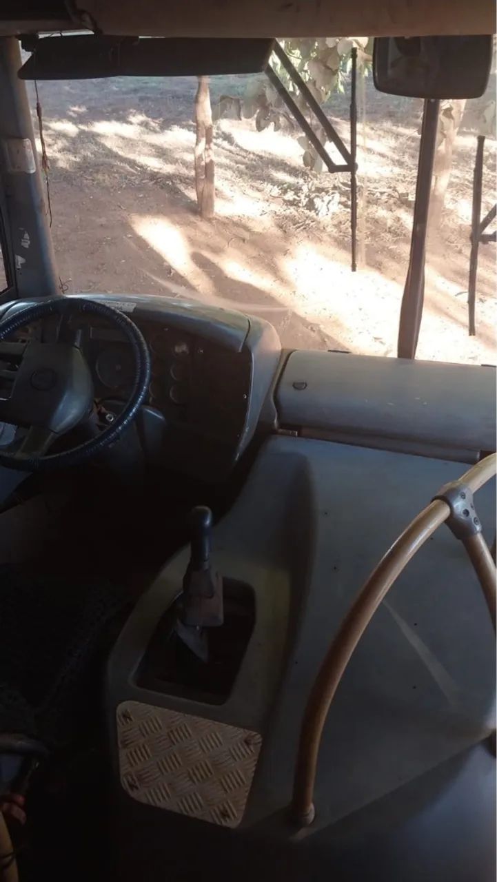 Ônibus 17-230 Torino 2010/2011 - Foto 3