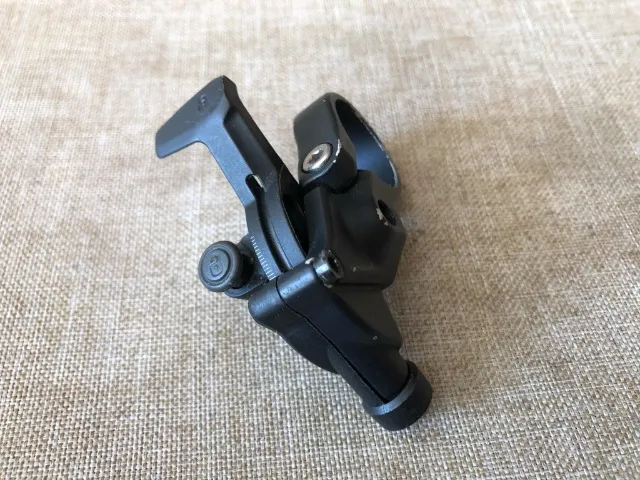 Trava de Suspensão Rock Shox Popolock.