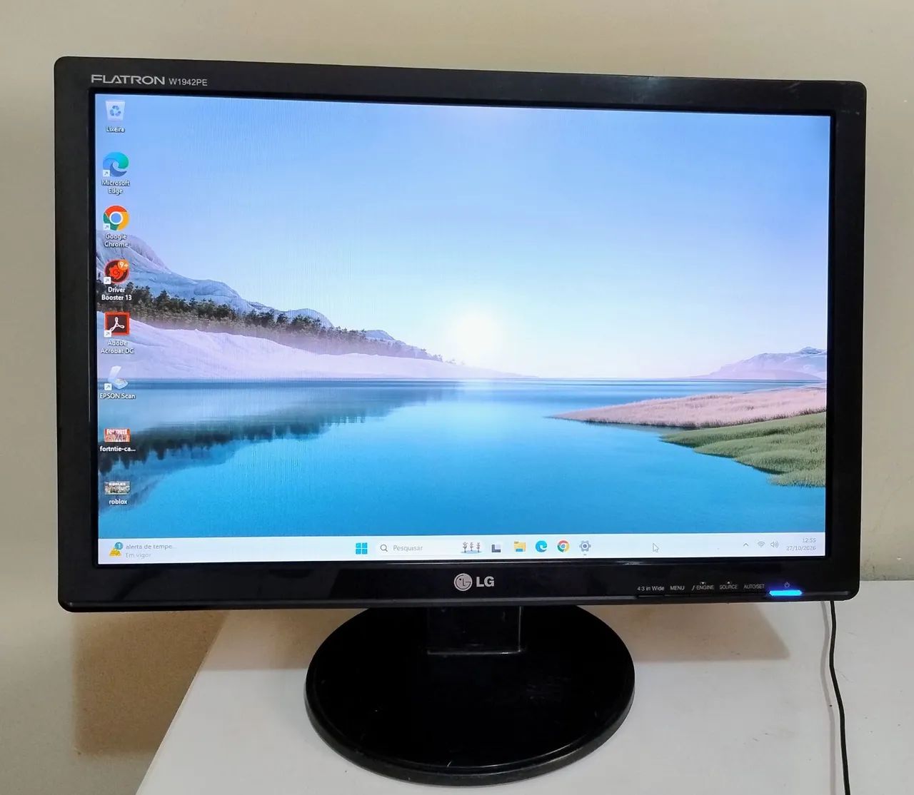 Monitor LG 19 polegadas perfeito estado (NOVINHO) - Foto 2