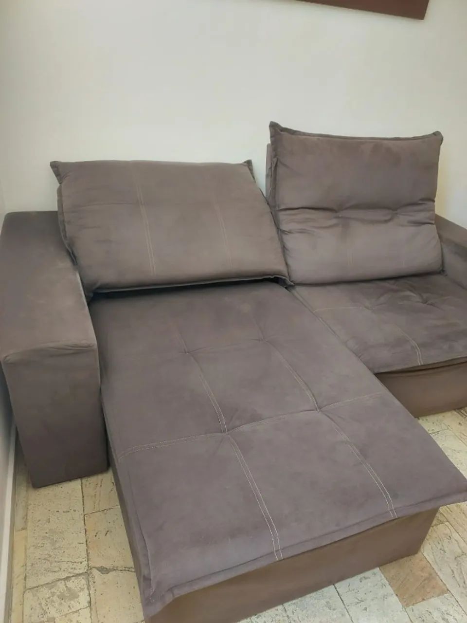Sofá retratil semi novo TOP  - Foto 3