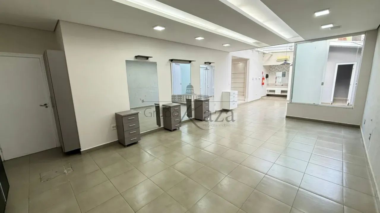 Oportunidade - Casa Comercial - Parque Industrial - 185m²