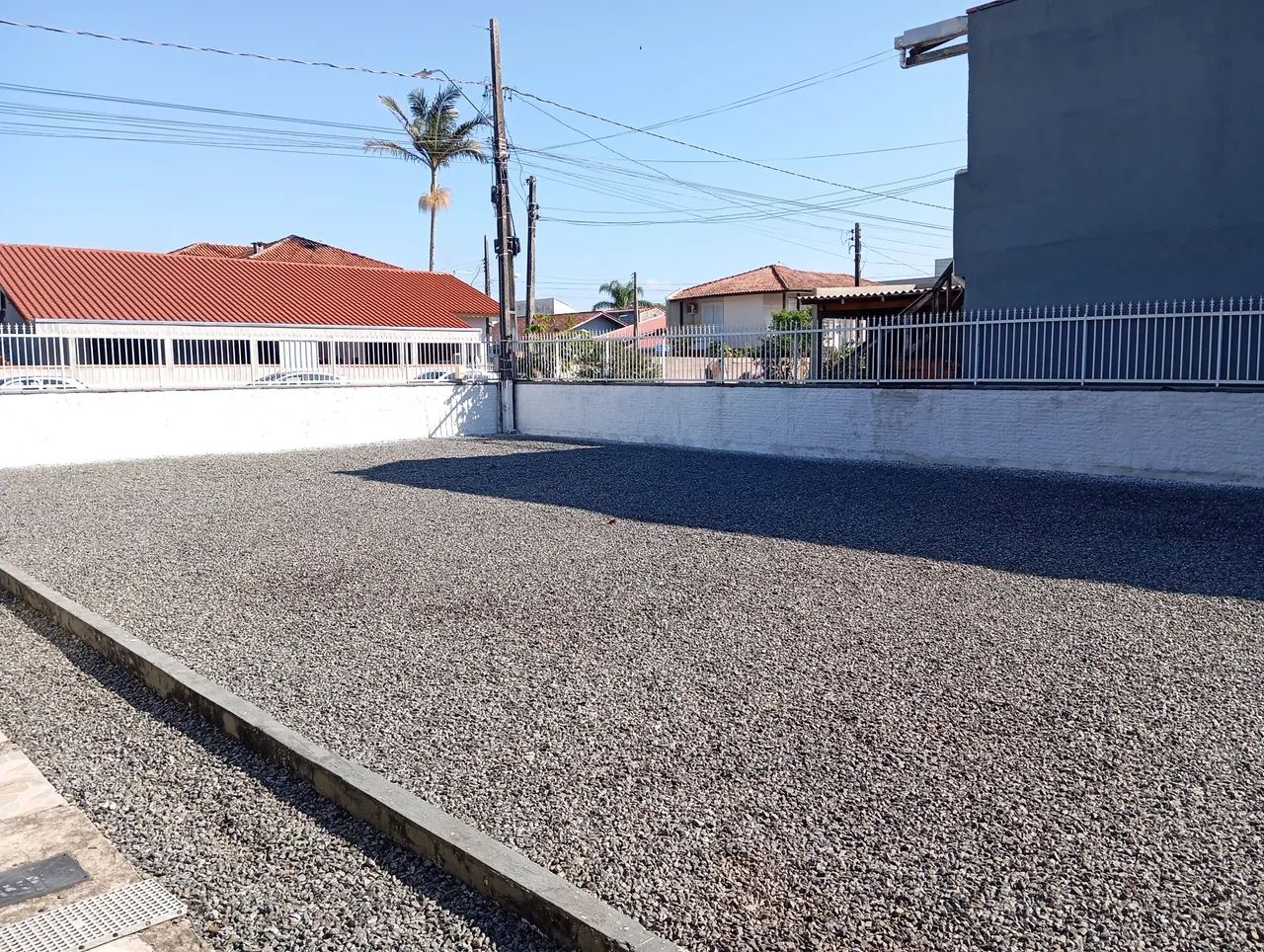 Vende-se terreno