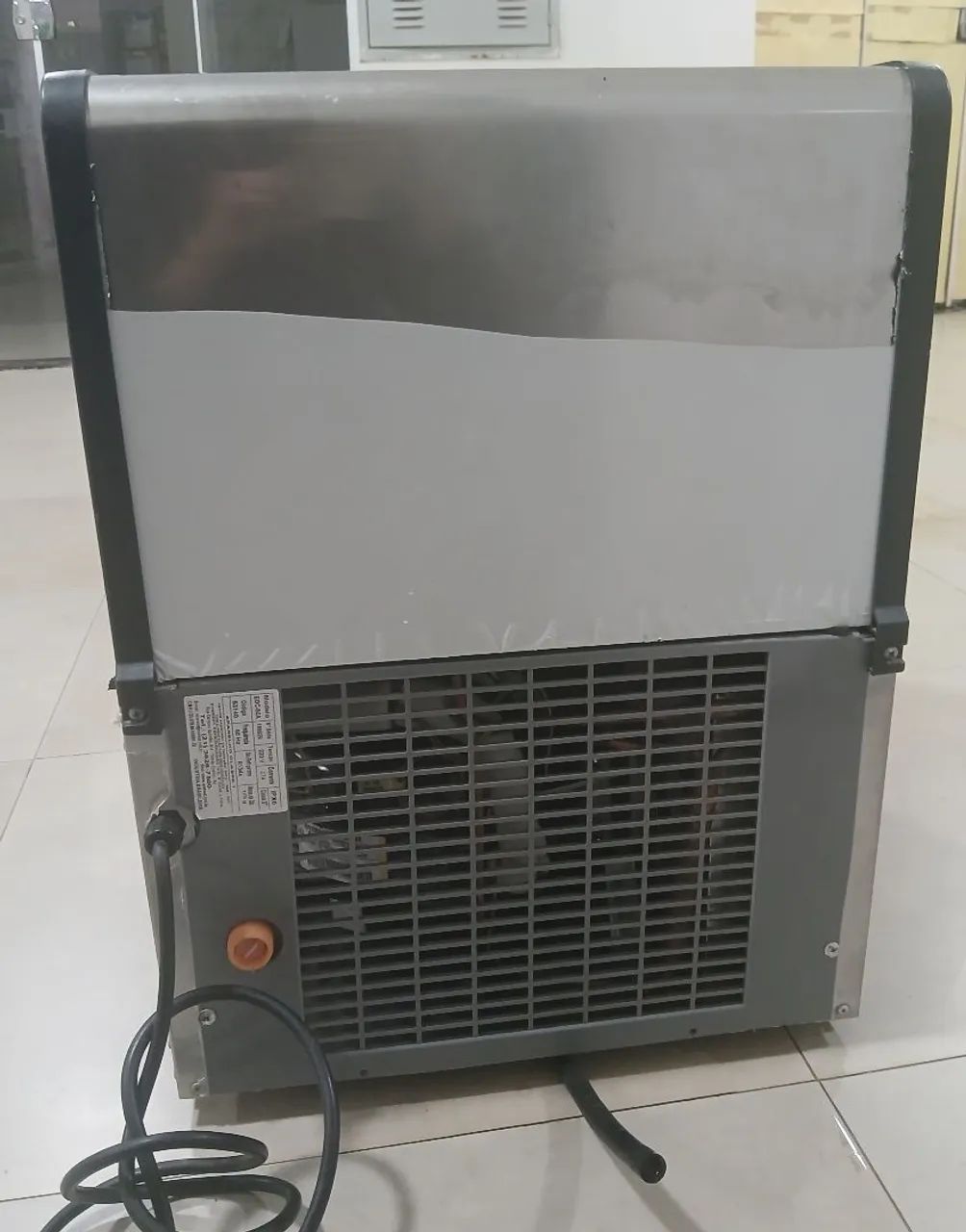 Máquina de gelo Everest 50kg - Foto 4