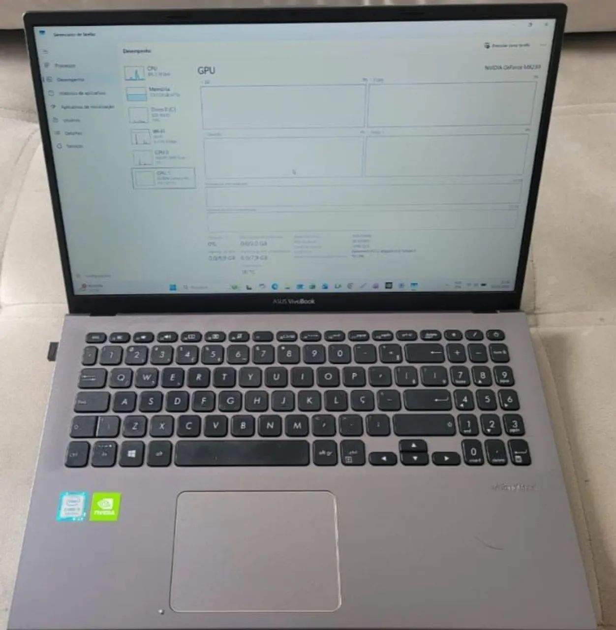 Asus Vivobook 15
