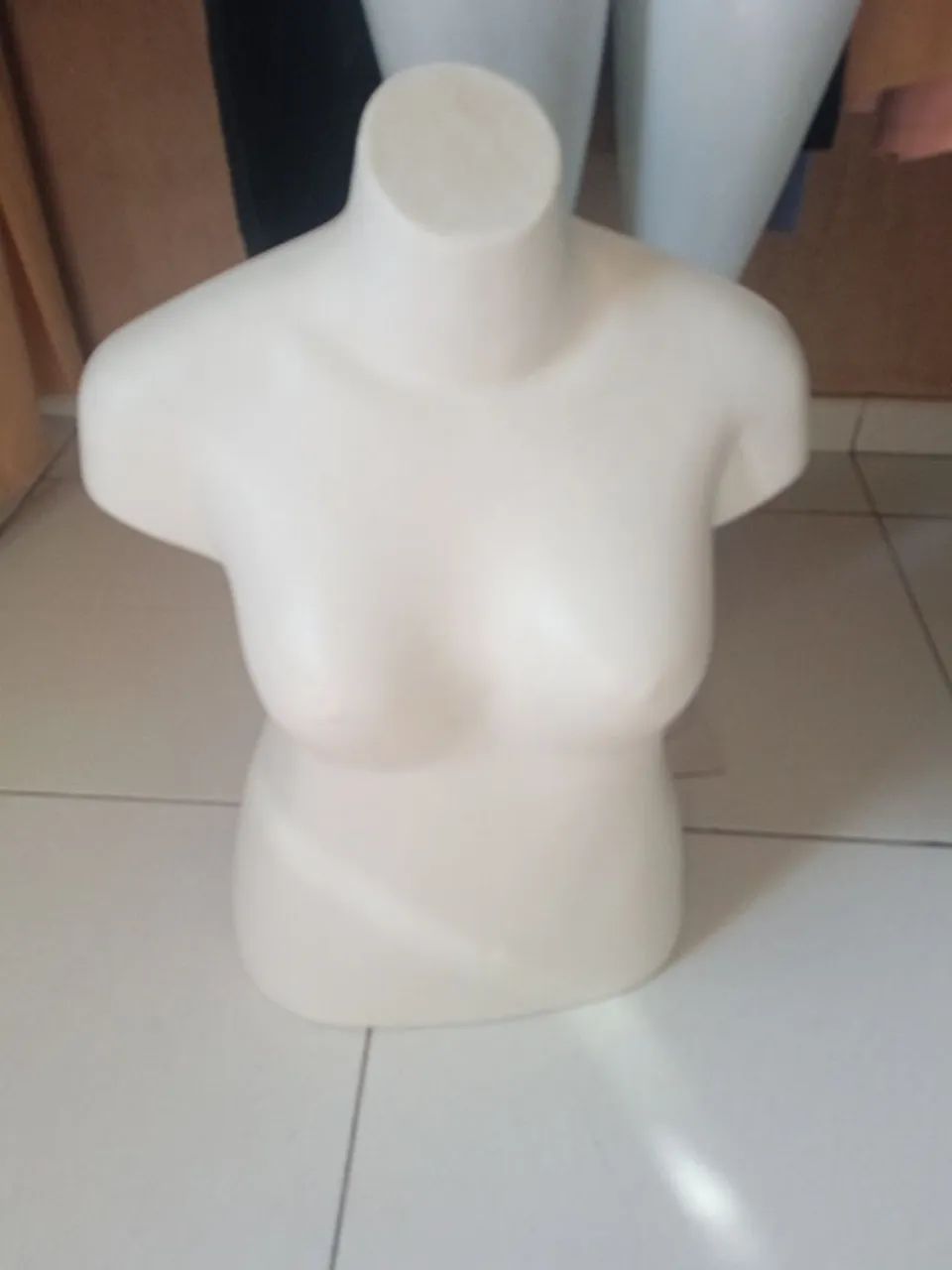 Manequim plus size semi novo  - Foto 4