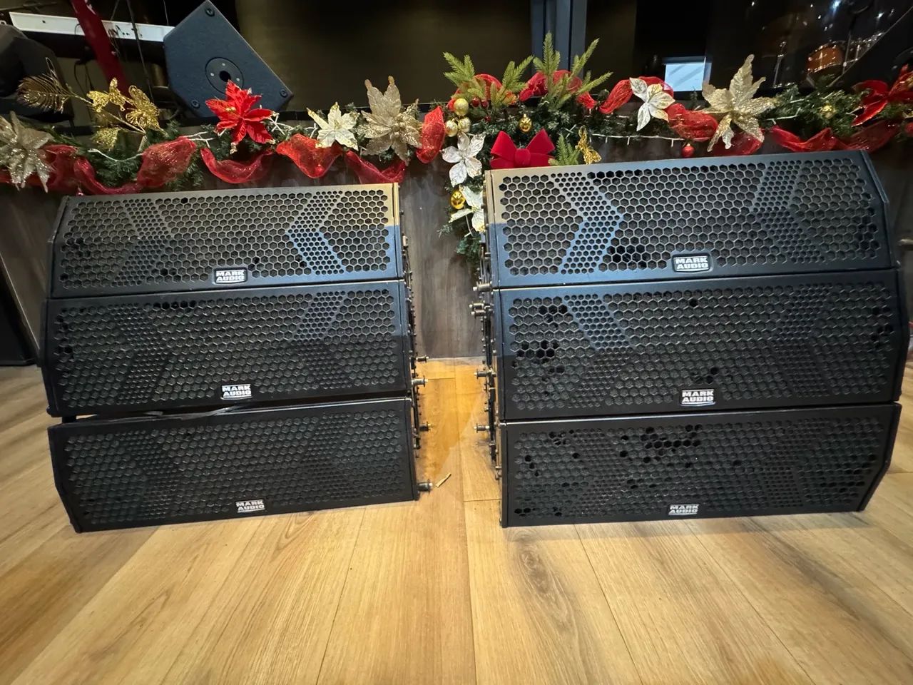 CAIXAS LINE, MAKAUDIO