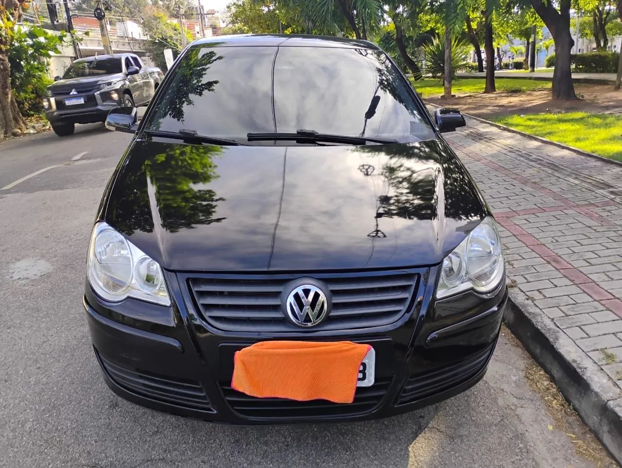 Volkswagen Polo Polo Sed. COMFORT. 1.6 Mi Tot. Flex 8v 2011