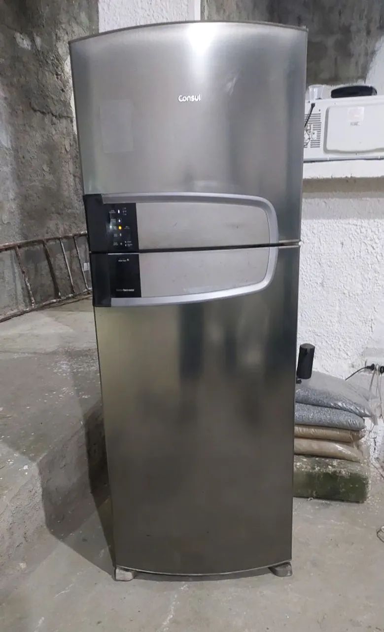 Refrigerador inox,funcionando perfeitamente 