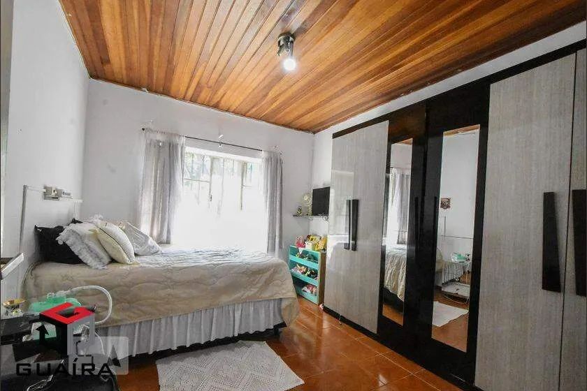 CASA À VENDA - 4 QUARTOS - 3 BANHEIROS - 3 VAGAS - 500M² - Foto 2