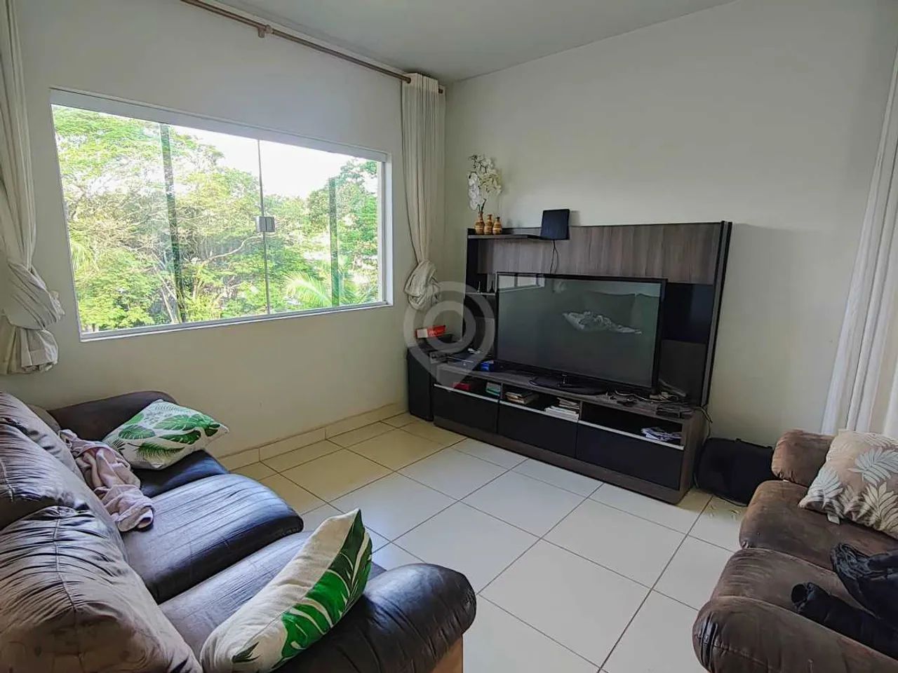 Casa de rua : / Residencial / Jardim Leonor - Foto 2