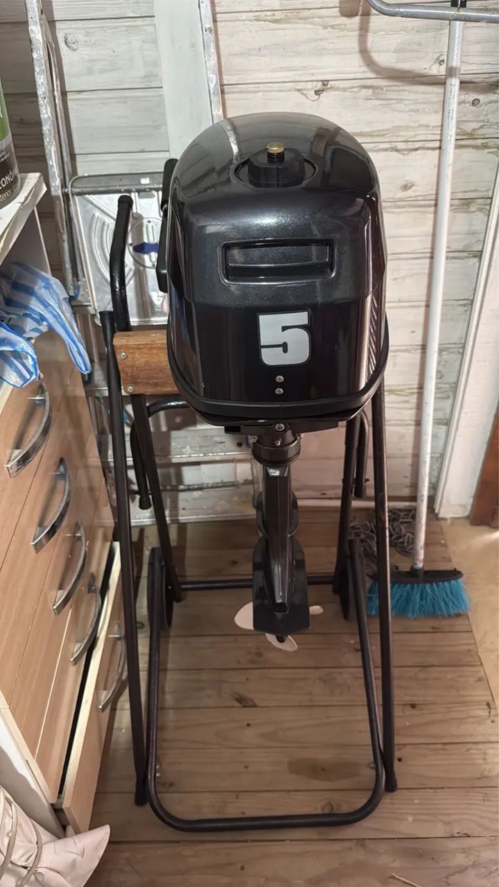 Vende-se barco com motor e carreta - Foto 4